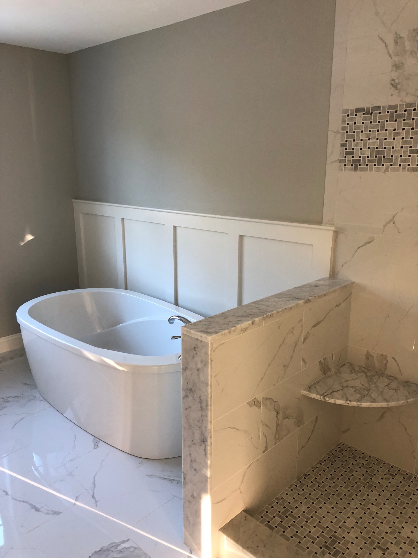 Carrara Spa Suite